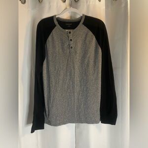 Gray and Black Henley Long Sleeve Shirt Banana Republic XL Mens